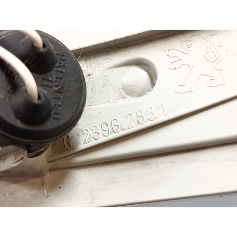 Recambio de intermitente retrovisor izquierdo para peugeot 208 i (ca_, cc_) 1.2 vti 82 referencia OEM IAM   