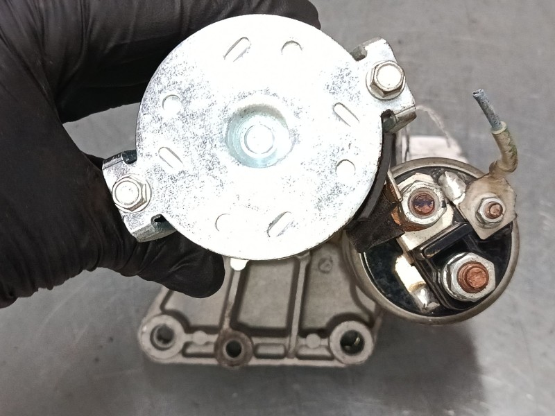 Recambio de motor arranque para peugeot 208 i (ca_, cc_) 1.4 hdi referencia OEM IAM F032113933  