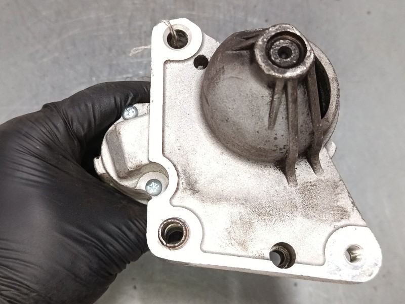 Recambio de motor arranque para peugeot 208 i (ca_, cc_) 1.4 hdi referencia OEM IAM F032113933  