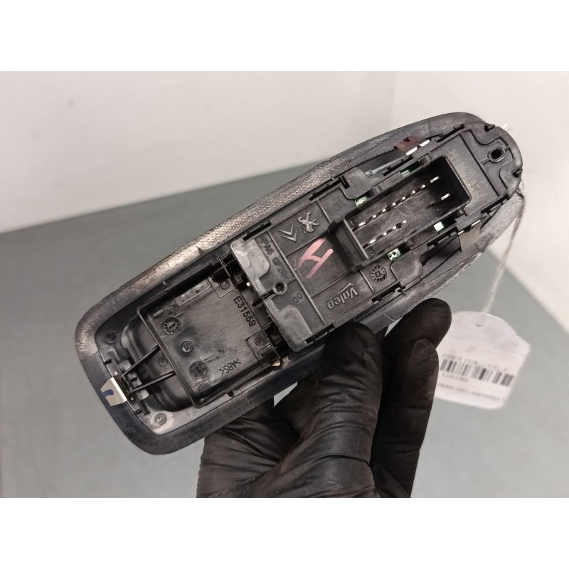Recambio de mando elevalunas delantero izquierdo para peugeot 208 i (ca_, cc_) 1.4 hdi referencia OEM IAM 96751127ZD  