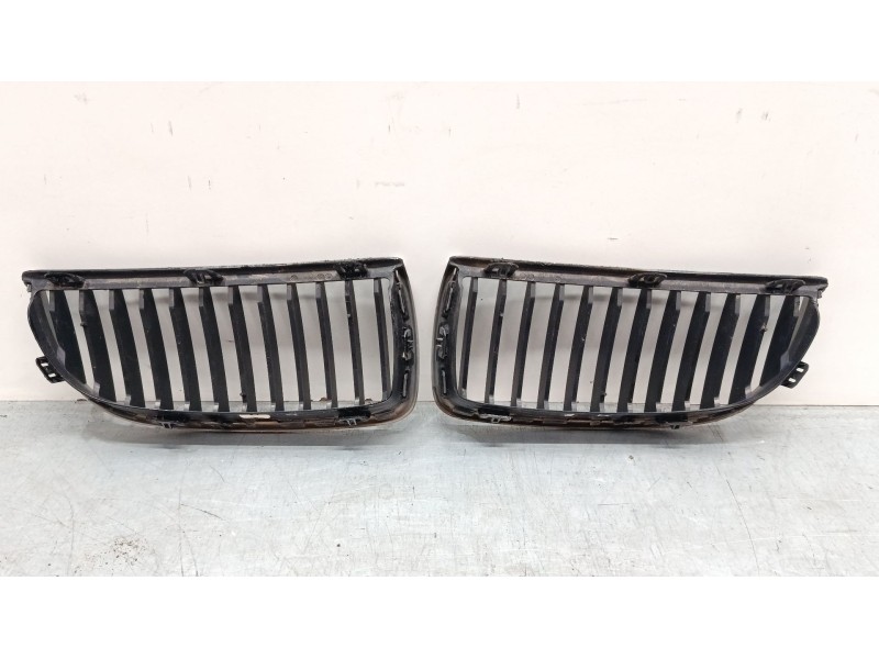 Recambio de rejillas capo para bmw 3 (e90) 320 d referencia OEM IAM   