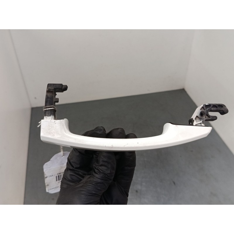 Recambio de maneta exterior puerta delantera derecha para opel zafira / zafira family b (a05) 1.7 cdti (m75) referencia OEM IAM 