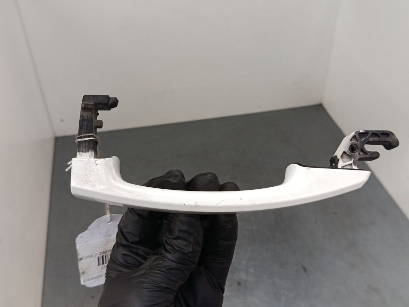 Recambio de maneta exterior puerta delantera derecha para opel zafira / zafira family b (a05) 1.7 cdti (m75) referencia OEM IAM 