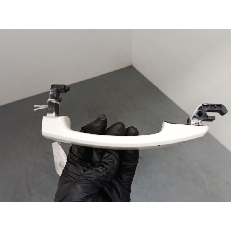Recambio de maneta exterior puerta delantera izquierda para opel zafira / zafira family b (a05) 1.7 cdti (m75) referencia OEM IA