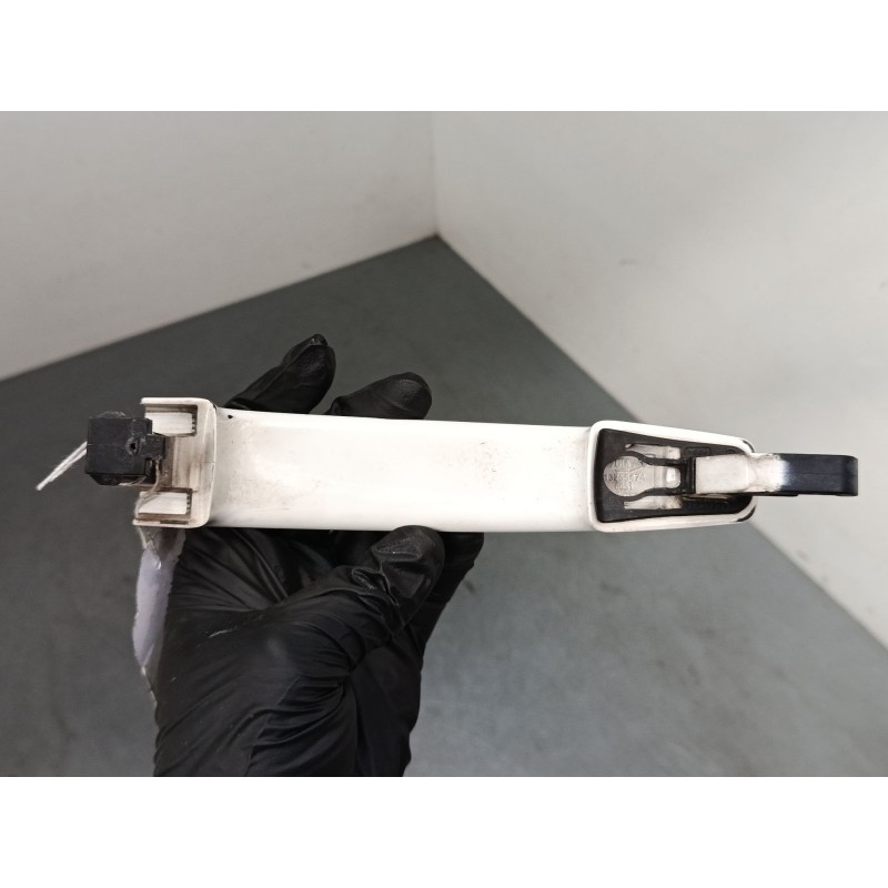 Recambio de maneta exterior puerta delantera izquierda para opel zafira / zafira family b (a05) 1.7 cdti (m75) referencia OEM IA