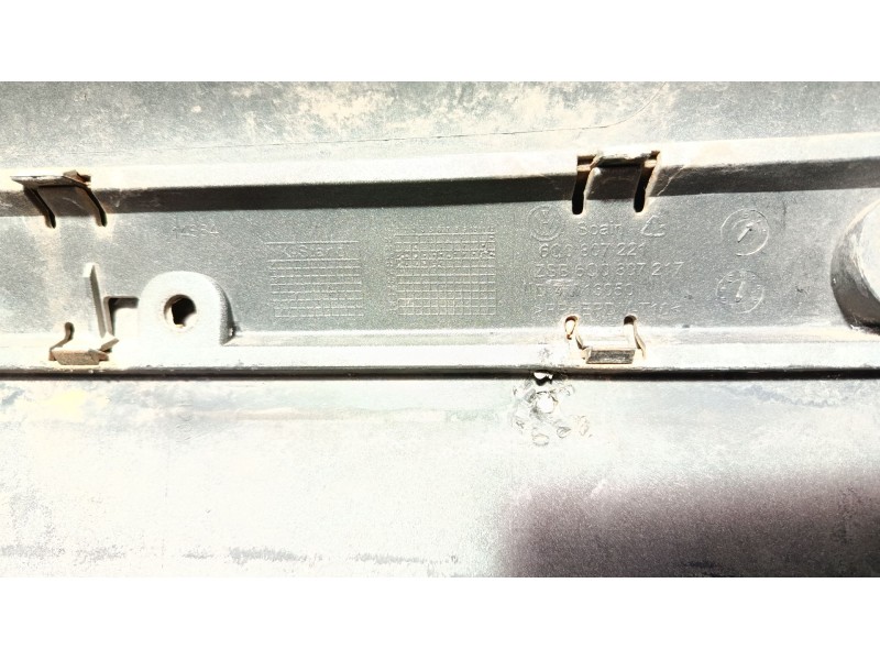 Recambio de paragolpes delantero para volkswagen polo iv (9n_, 9a_) 1.4 tdi referencia OEM IAM   