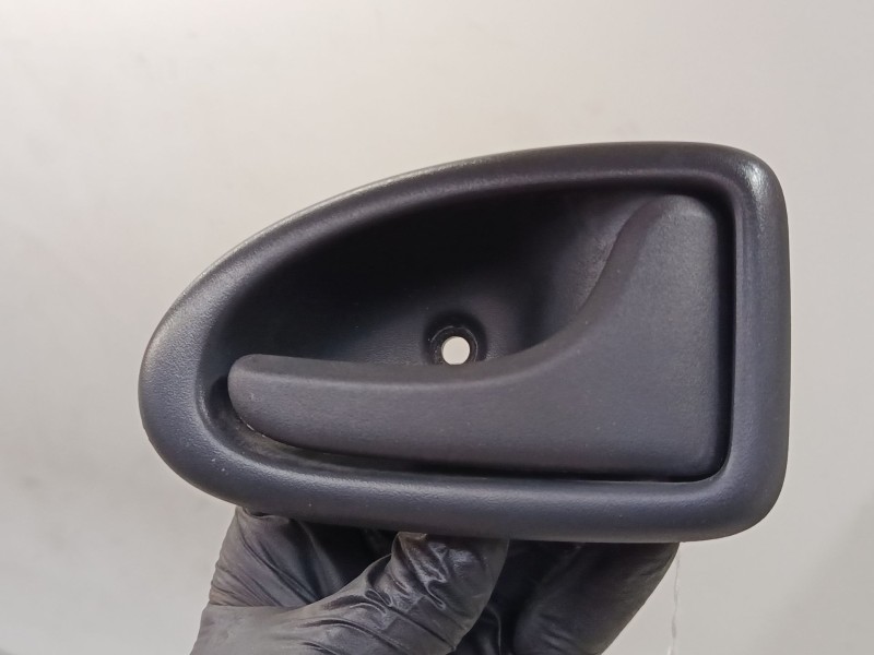 Recambio de maneta interior puerta delantera derecha para opel vivaro a furgoneta (x83) 1.9 dti (f7) referencia OEM IAM 99035101