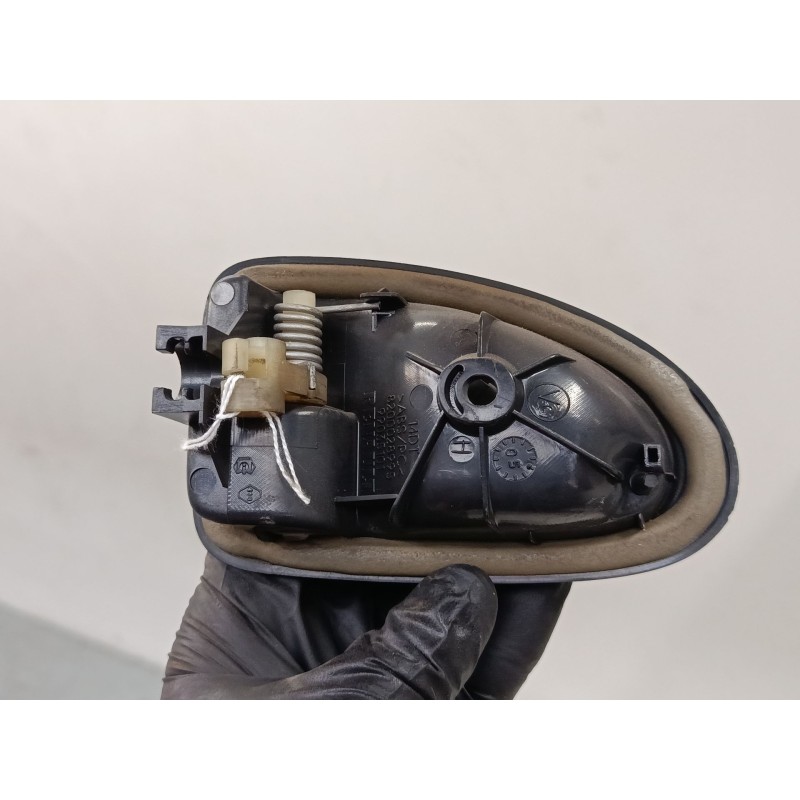 Recambio de maneta interior puerta delantera derecha para opel vivaro a furgoneta (x83) 1.9 dti (f7) referencia OEM IAM 99035101