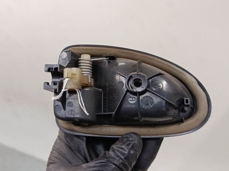 Recambio de maneta interior puerta delantera derecha para opel vivaro a furgoneta (x83) 1.9 dti (f7) referencia OEM IAM 99035101
