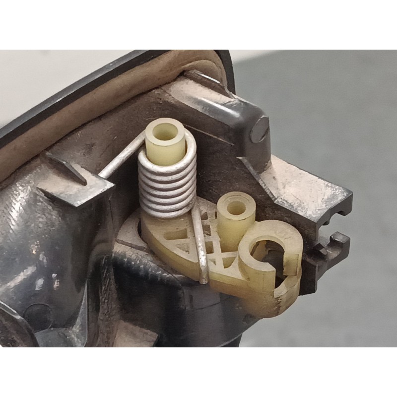Recambio de maneta interior delantera izquierda para opel vivaro a autobús (x83) 2.5 cdti (f7, j7, a07) referencia OEM IAM 99035