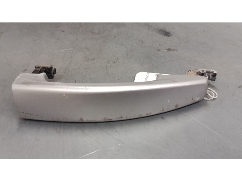 Recambio de maneta exterior puerta delantera derecha para opel vectra c (z02) 1.9 cdti (f69) referencia OEM IAM   