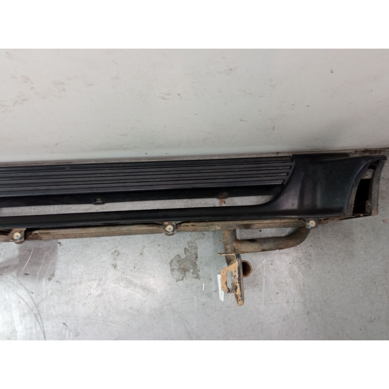 Recambio de estribo derecho para mitsubishi montero sport i (k7_, k9_) 2.5 td (k94w, k74t) referencia OEM IAM   