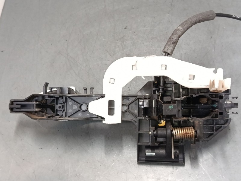 Recambio de maneta exterior puerta delantera derecha para kia sportage iv (ql, qle) 1.7 crdi referencia OEM IAM   