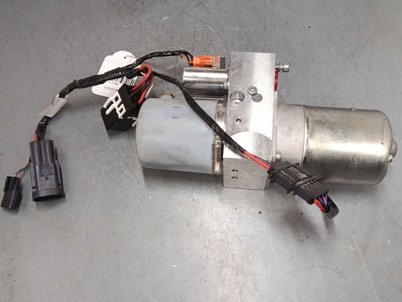 Recambio de motor capota para renault megane cc (ez0/1_) 1.2 tce (ez16) referencia OEM IAM E95409011F  