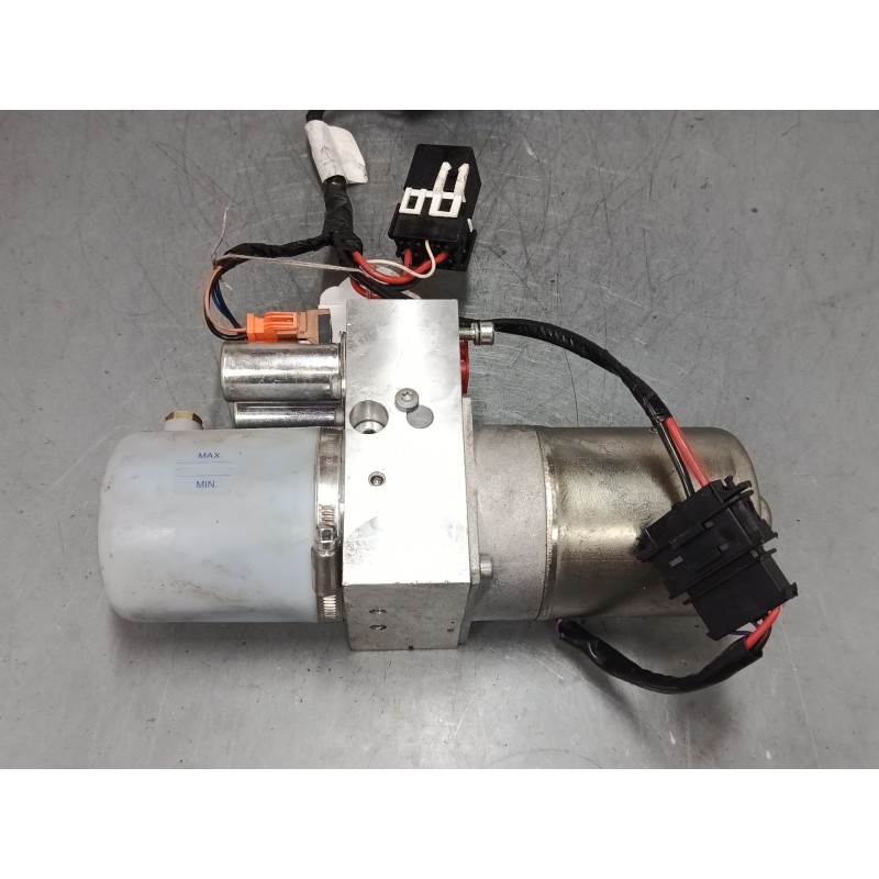 Recambio de motor capota para renault megane cc (ez0/1_) 1.2 tce (ez16) referencia OEM IAM E95409011F  
