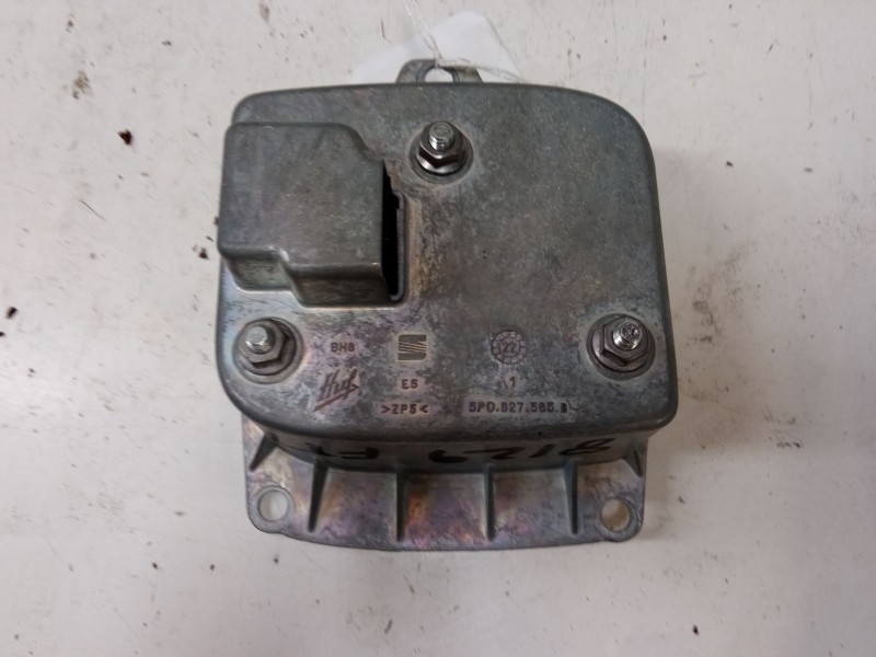 Recambio de maneta exterior porton para seat leon (1p1) 1.6 referencia OEM IAM 5p0827565  