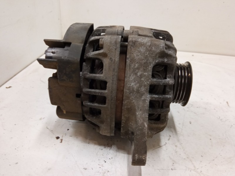 Recambio de alternador para nissan note (e11, ne11) 1.4 referencia OEM IAM 23100AX62B  