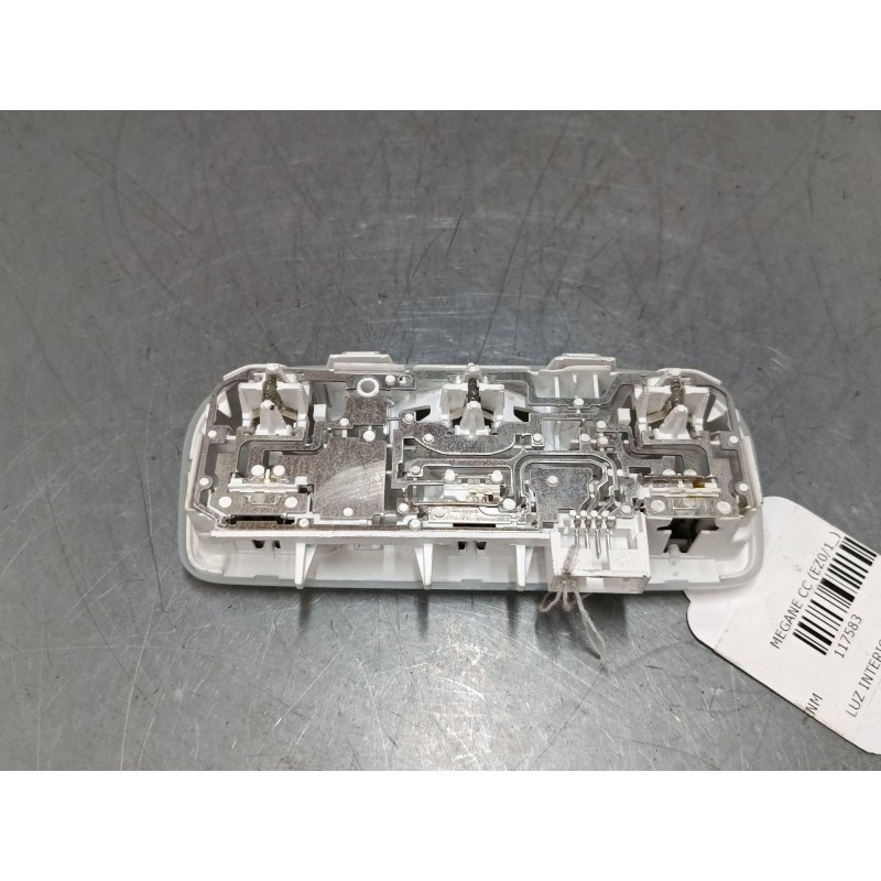 Recambio de luz interior delantera para renault megane cc (ez0/1_) 1.2 tce (ez16) referencia OEM IAM   