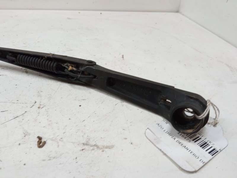 Recambio de brazo limpia delantero derecho para mitsubishi montero sport i (k7_, k9_) 2.5 td (k94w, k74t) referencia OEM IAM   