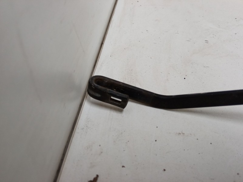 Recambio de brazo limpia delantero derecho para mitsubishi montero sport i (k7_, k9_) 2.5 td (k94w, k74t) referencia OEM IAM   