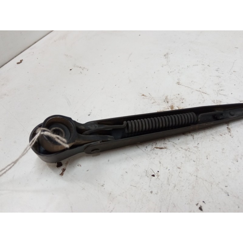 Recambio de brazo limpia trasero para mitsubishi montero sport i (k7_, k9_) 2.5 td (k94w, k74t) referencia OEM IAM   