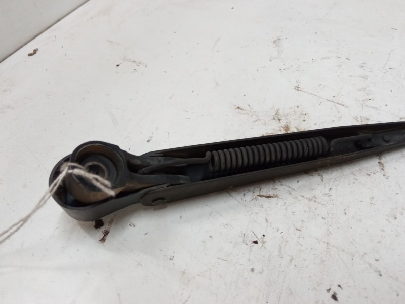 Recambio de brazo limpia trasero para mitsubishi montero sport i (k7_, k9_) 2.5 td (k94w, k74t) referencia OEM IAM   