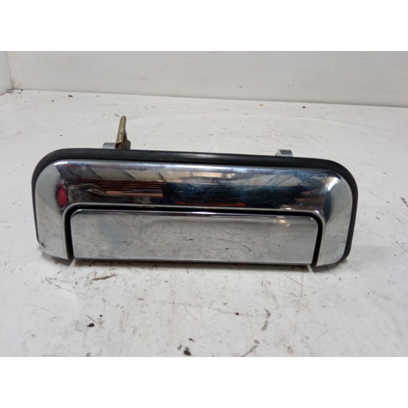 Recambio de maneta exterior puerta trasera derecha para mitsubishi montero sport i (k7_, k9_) 2.5 td (k94w, k74t) referencia OEM