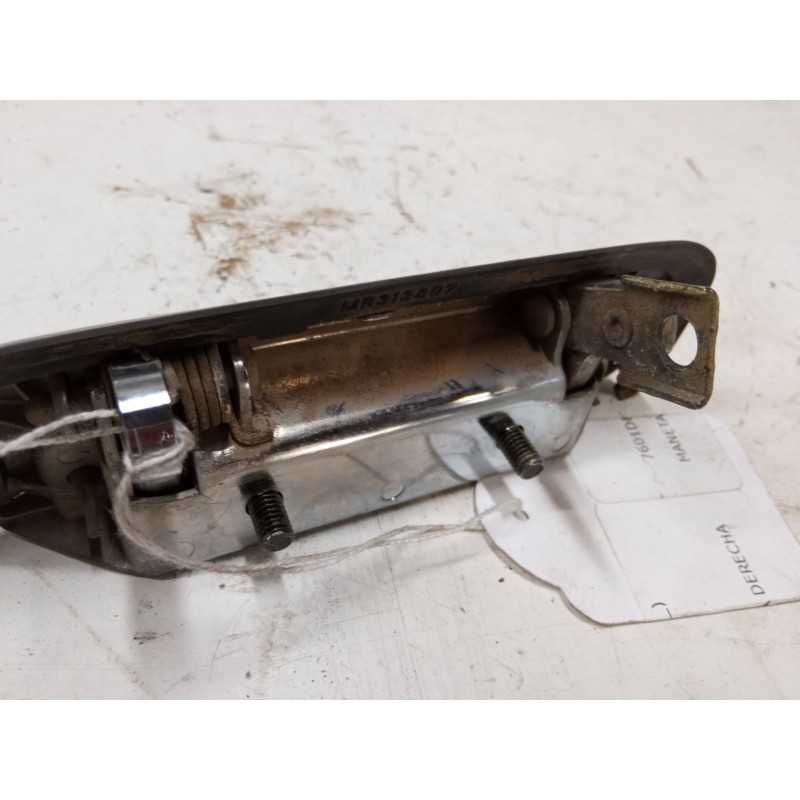 Recambio de maneta exterior puerta trasera derecha para mitsubishi montero sport i (k7_, k9_) 2.5 td (k94w, k74t) referencia OEM