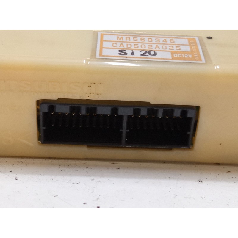 Recambio de mando climatizador para mitsubishi montero sport i (k7_, k9_) 2.5 td (k94w, k74t) referencia OEM IAM MR568346 cad502