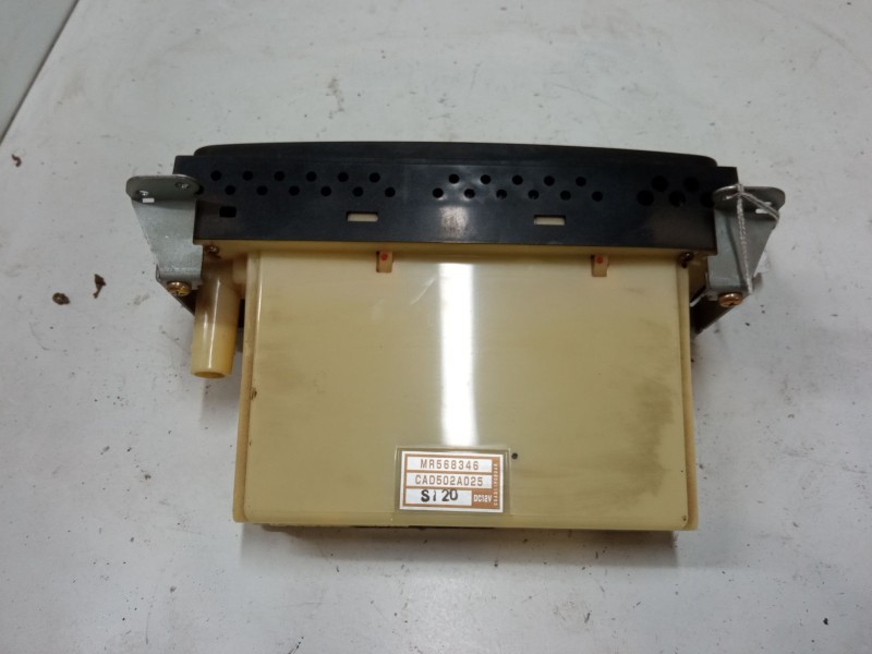 Recambio de mando climatizador para mitsubishi montero sport i (k7_, k9_) 2.5 td (k94w, k74t) referencia OEM IAM MR568346 cad502