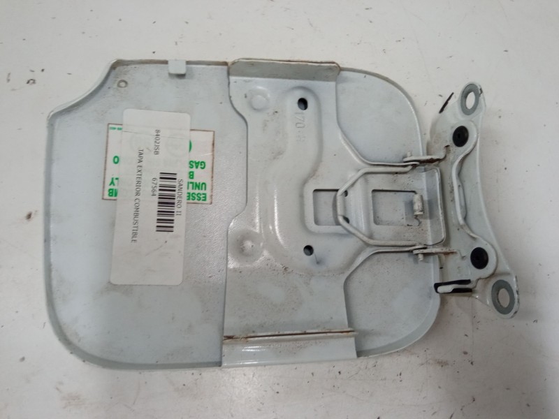 Recambio de tapa exterior combustible para dacia sandero ii (b8_) tce 90 (b8m1, b8ma) referencia OEM IAM   