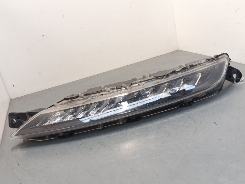 Recambio de faro luz diurna izquierdo para citroën grand c4 spacetourer (3a_, 3e_) 2.0 bluehdi 160 referencia OEM IAM 9822653280