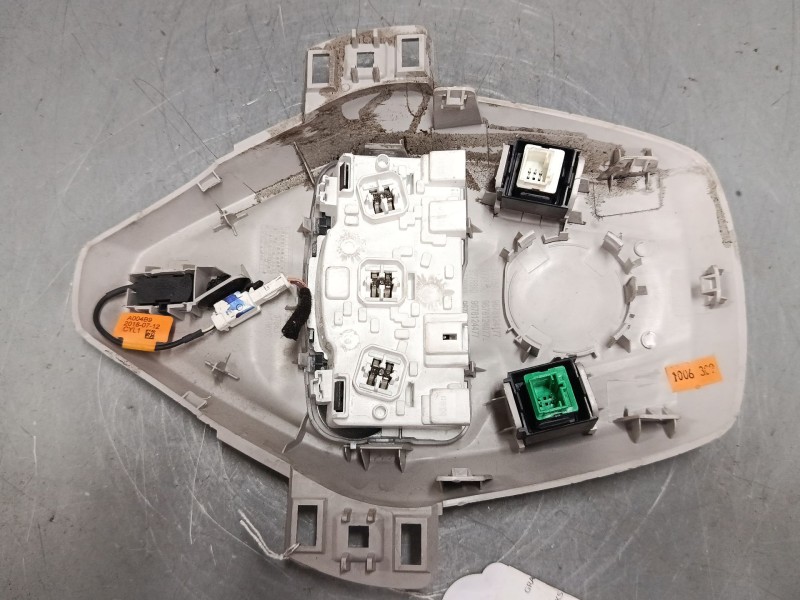 Recambio de luz interior delantera para citroën grand c4 spacetourer (3a_, 3e_) 2.0 bluehdi 160 referencia OEM IAM 9678124177  