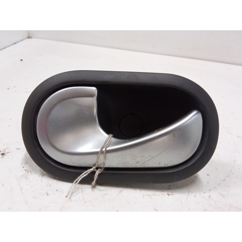 Recambio de maneta interior puerta trasera izquierda para renault megane ii (bm0/1_, cm0/1_) 2.0 16v (bm0u, cm0u) referencia OEM