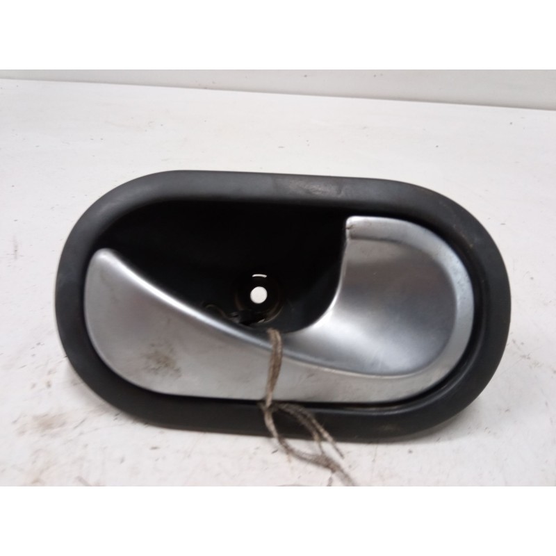 Recambio de maneta interior puerta delantera derecha para renault megane ii (bm0/1_, cm0/1_) 2.0 16v (bm0u, cm0u) referencia OEM