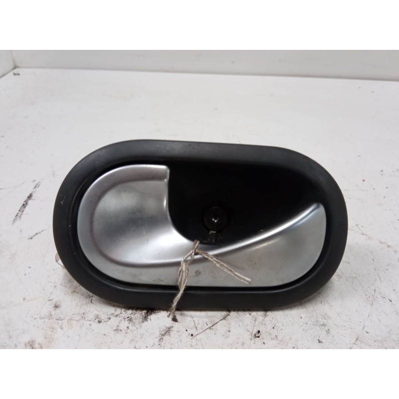 Recambio de maneta interior puerta delantera izquierda para renault megane ii (bm0/1_, cm0/1_) 2.0 16v (bm0u, cm0u) referencia O