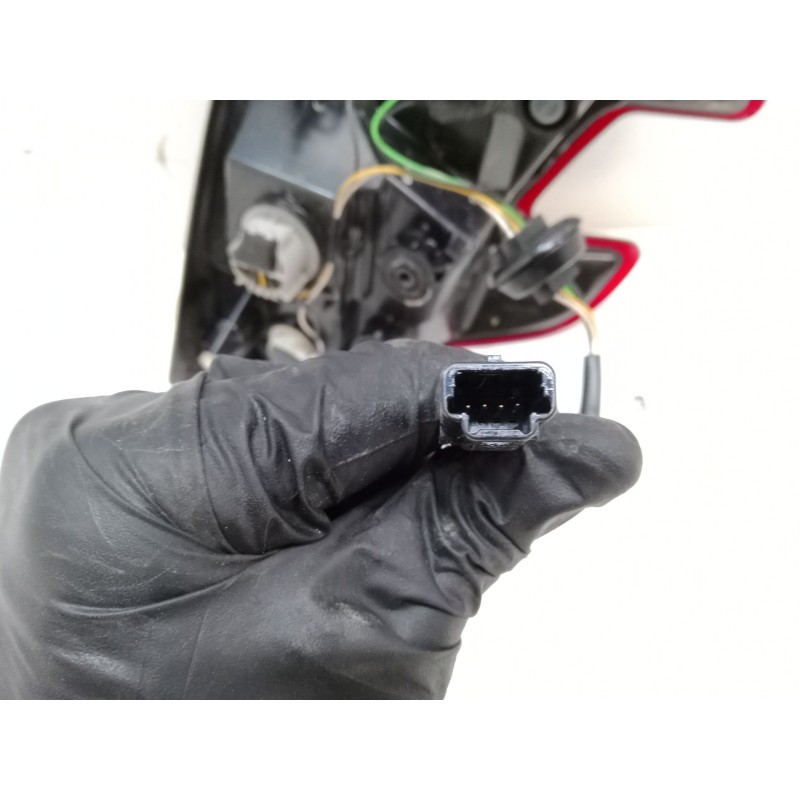 Recambio de piloto trasero porton izquierdo para renault megane iii grandtour (kz0/1) 1.5 dci (kz1m, kz1w, kz0r) referencia OEM 