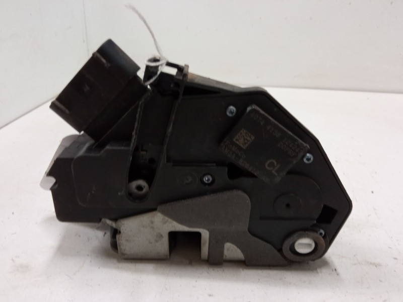 Recambio de cerradura puerta trasera derecha para ford fiesta vi (cb1, ccn) 1.4 tdci referencia OEM IAM 40744138  