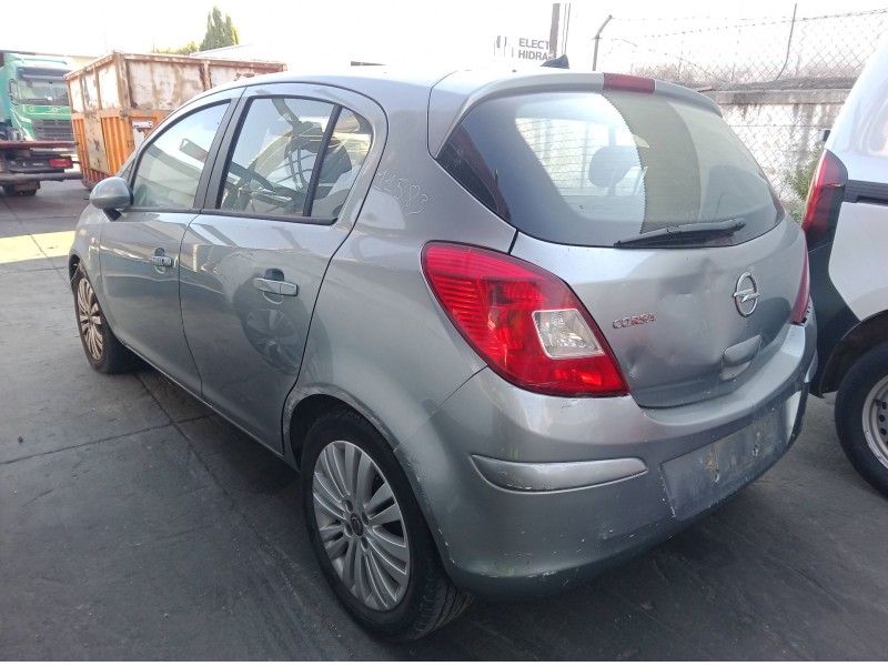 opel corsa d (s07) del año 2014