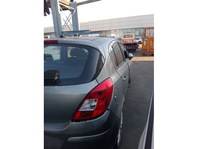 opel corsa d (s07) del año 2014