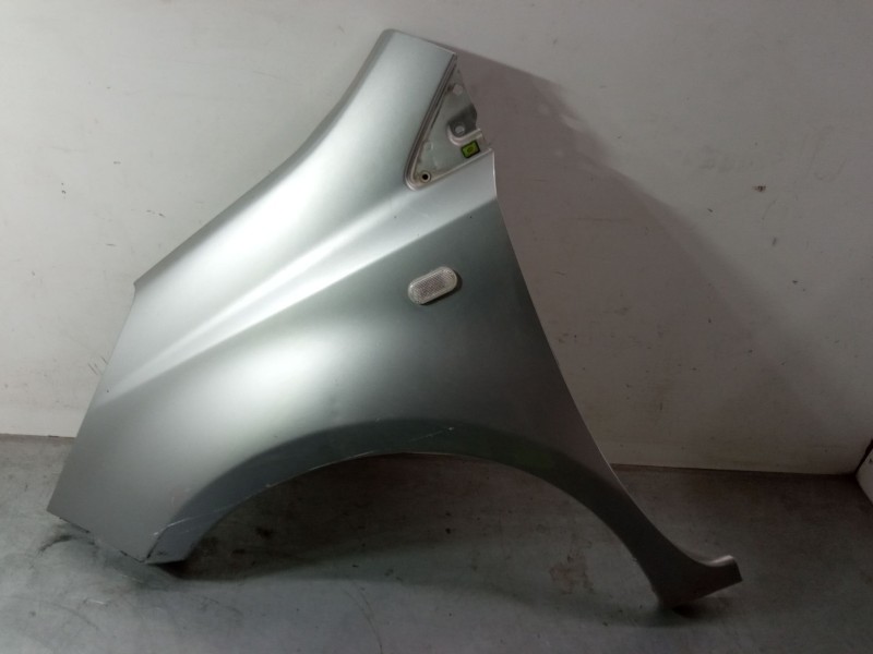 Recambio de aleta delantera izquierda para nissan note (e11, ne11) 1.4 referencia OEM IAM   