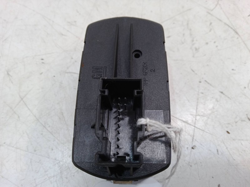 Recambio de mando elevalunas delantero izquierdo para opel corsa d (s07) 1.4 (l08, l68) referencia OEM IAM   