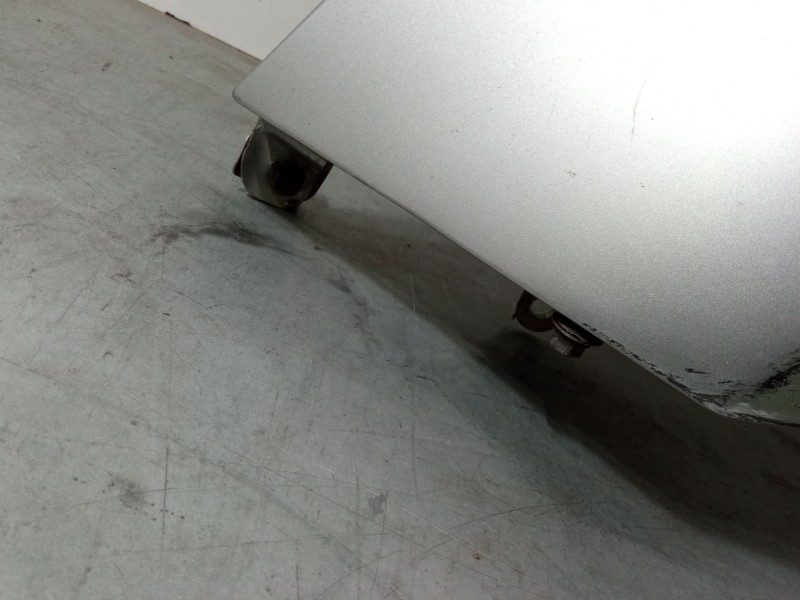Recambio de aleta delantera izquierda para nissan note (e11, ne11) 1.4 referencia OEM IAM   