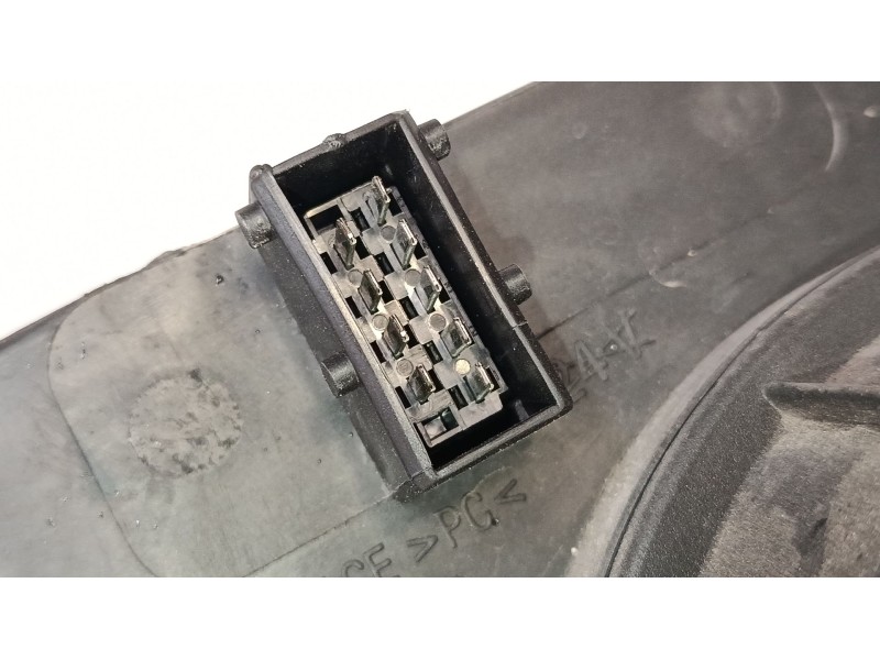 Recambio de faro derecho para peugeot 307 cc (3b) 2.0 16v referencia OEM IAM 9641615680  