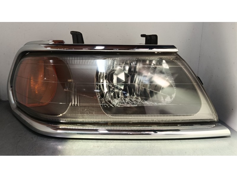 Recambio de faro derecho para mitsubishi montero sport i (k7_, k9_) 2.5 td (k94w, k74t) referencia OEM IAM 10087415  