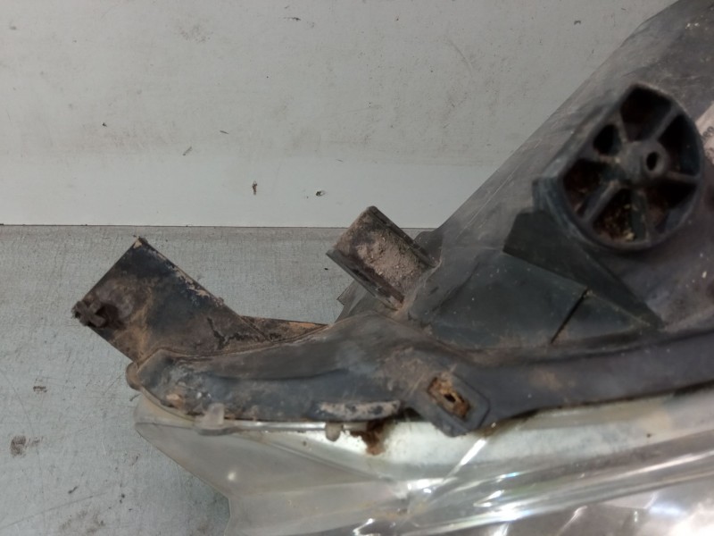 Recambio de faro izquierdo para citroën berlingo multispace (b9) 1.6 hdi 90 referencia OEM IAM 9806306180 90043834 