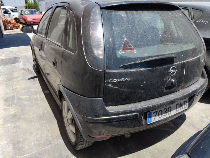 opel corsa c (x01) del año 2005
