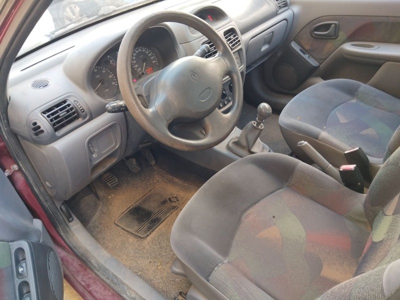 renault clio ii (bb_, cb_) del año 2001