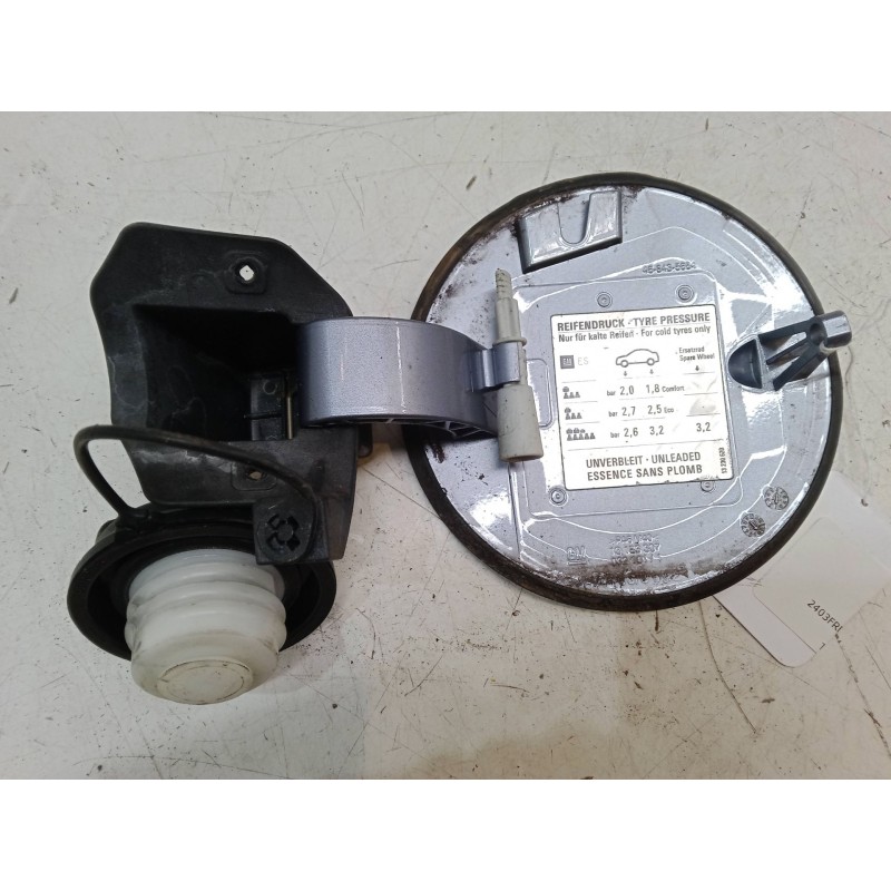 Recambio de tapa exterior combustible para opel corsa d (s07) 1.4 (l08, l68) referencia OEM IAM   