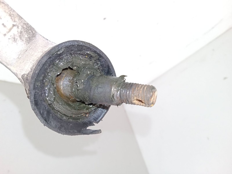 Recambio de cremallera direccion para mitsubishi montero io i (h6_w, h7_w) 1.8 (h76w, h66w) referencia OEM IAM    Recambio de cremallera direccion para mitsubishi montero io i (h6_w, h7_w) 1.8 (h76w, h66w) referencia OEM IAM